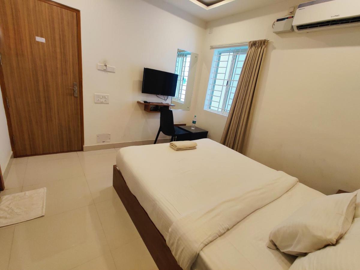 Hotel Airport City Dod Jala Экстерьер фото